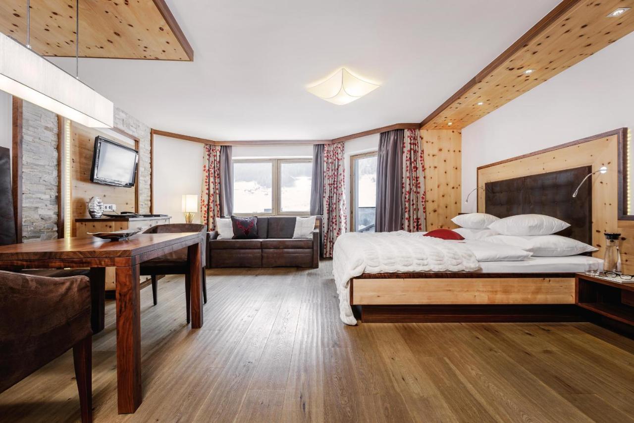 Alpinlounge Raetia Appartements Ischgl Kültér fotó